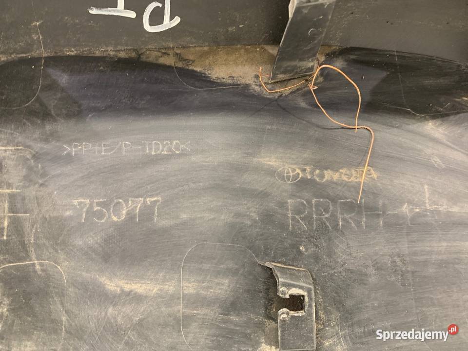 LISTWA DRZWI PRAWY TYŁ TOYOTA CHR Crossover