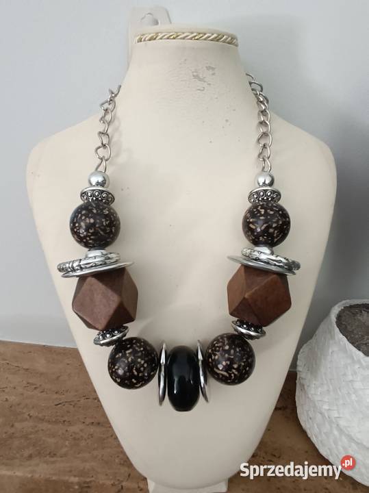 Drewniane okazałe korale Białystok