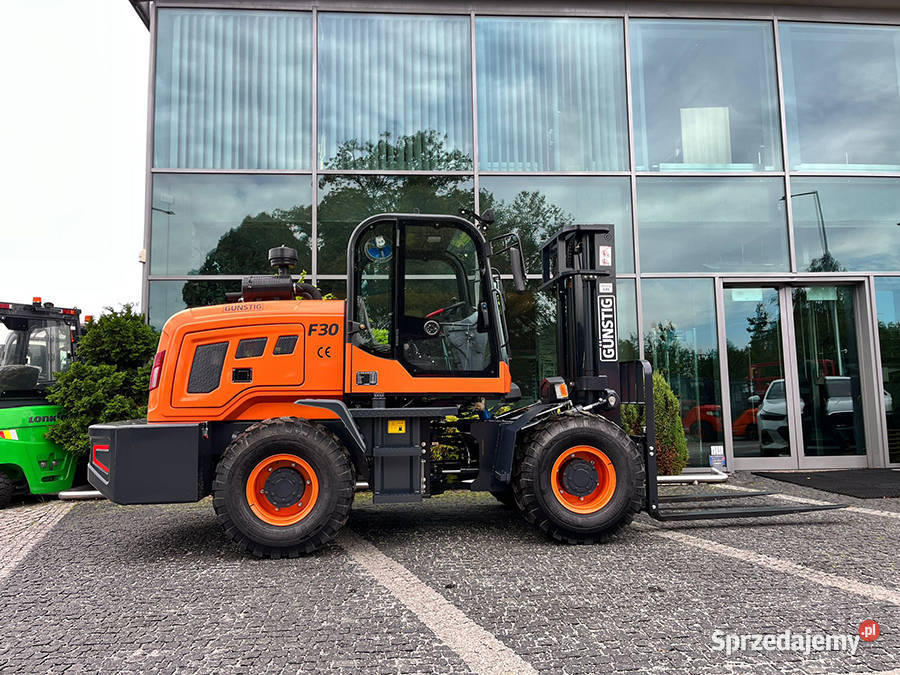 Ładowarka masztowa Gunstig CPC30F30 3 t triplex sprzedam