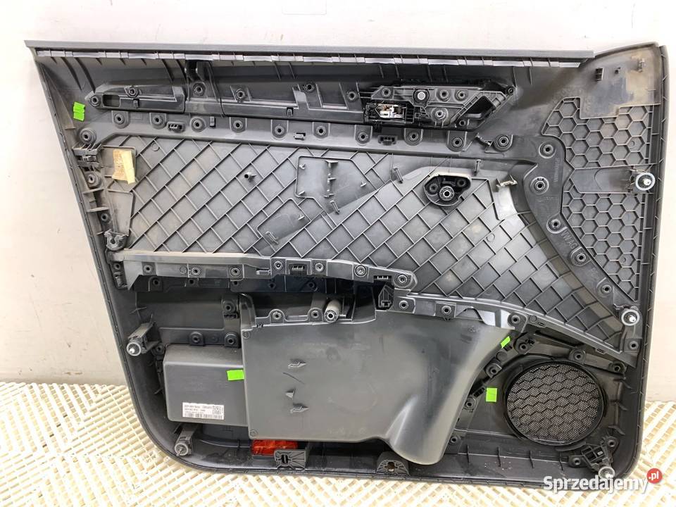 BOCZEK DRZWI PRAWY PRZÓD VW TROC Crossover Tapicerki samochodowe podkarpackie