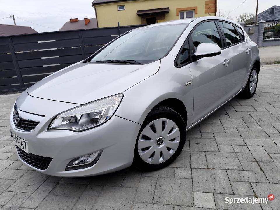 Opel Astra J 17 CDTI 2010 Astra