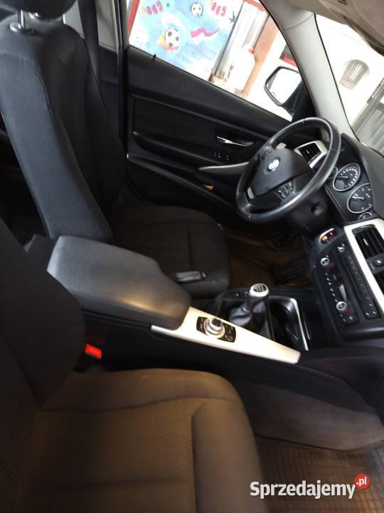 Samochód BMW model f30 Bożewo