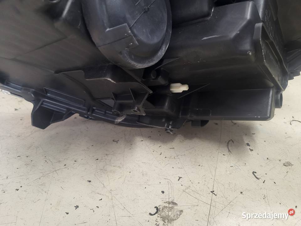 Peugeot 208 II Lampa Przednia Prawa Led Rok produkcji 2022 Tychy
