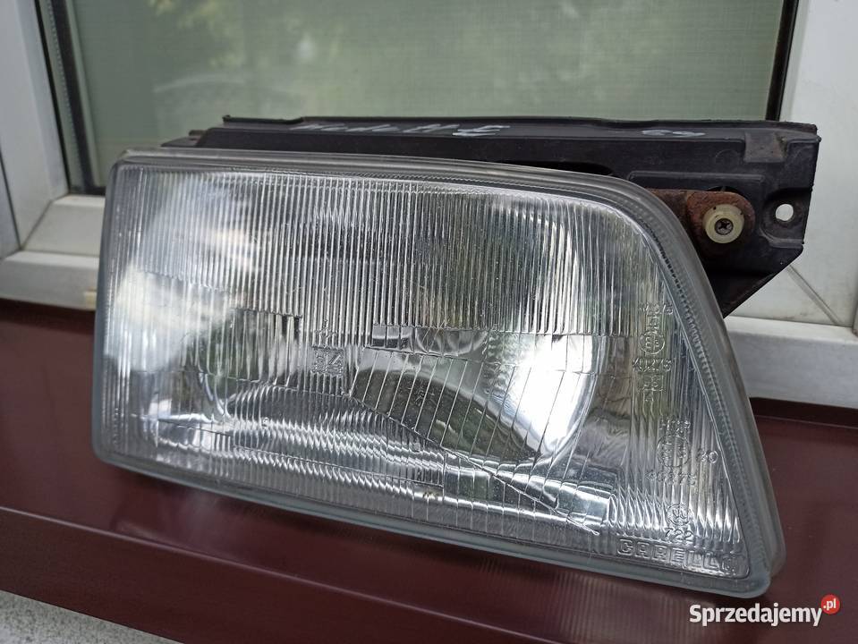 Opel Kadett E lampa przednia prawa reflektor Sieradz