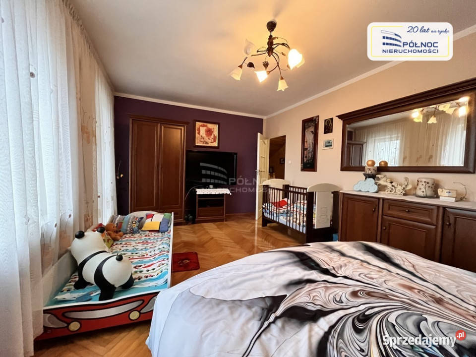 Wyjątkowy dom w centrum z przestrzenią usługową Liczba pokoi 12 Sprzedaż Hrubieszów