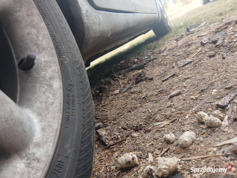 Toyota Yaris Verso 13 benzyna klima centralny zamek Częstochowa