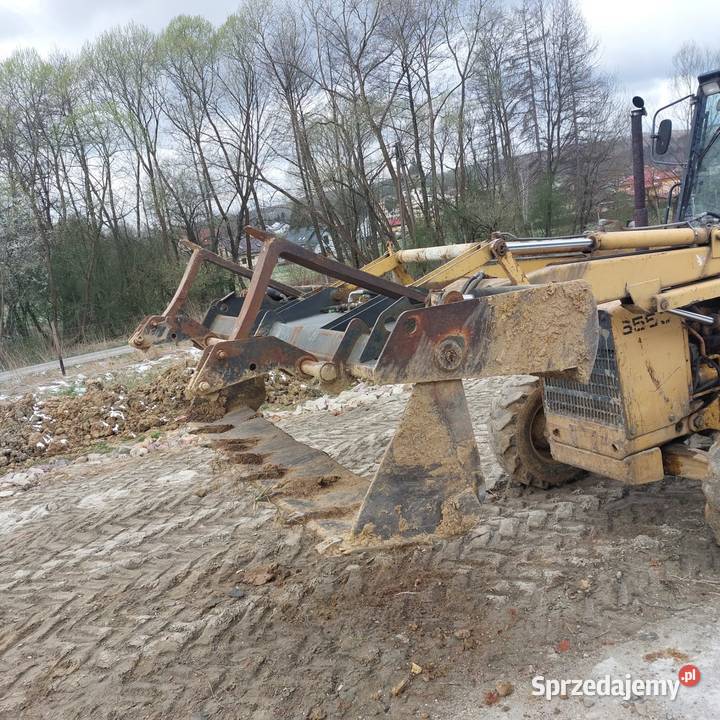 Koparko ładowarka FORD HOLLAND 655C Rok produkcji 1991 Koparko ładowarki Niebylec