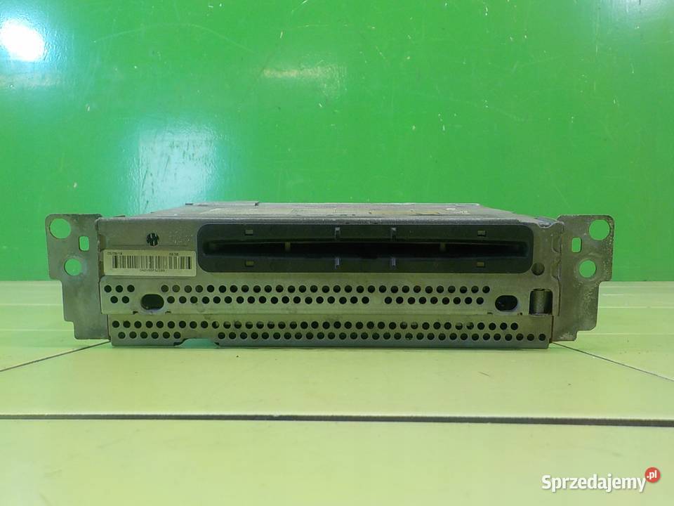 BMW 1 F20 LIFT 15 D 17r HB 5D radio 9874338