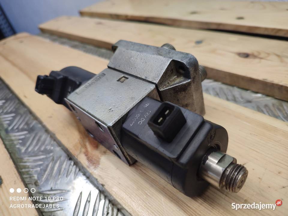 Elektrohydrauliczy zawór kierunkowy AZ101352 Wilkowo