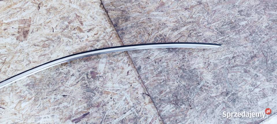 LISTWA CHROM PRAWA KAROSERYJNA AUDI A5 8T osobowe śląskie Przystajń