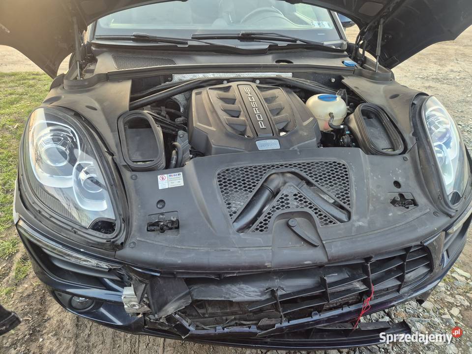 Porsche Macan S 30 2015 delikatnie uszkodzony na benzyna Żórawina