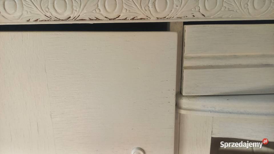 Komoda stara drewniana biała malowana z witrażem Gawroniec sprzedam