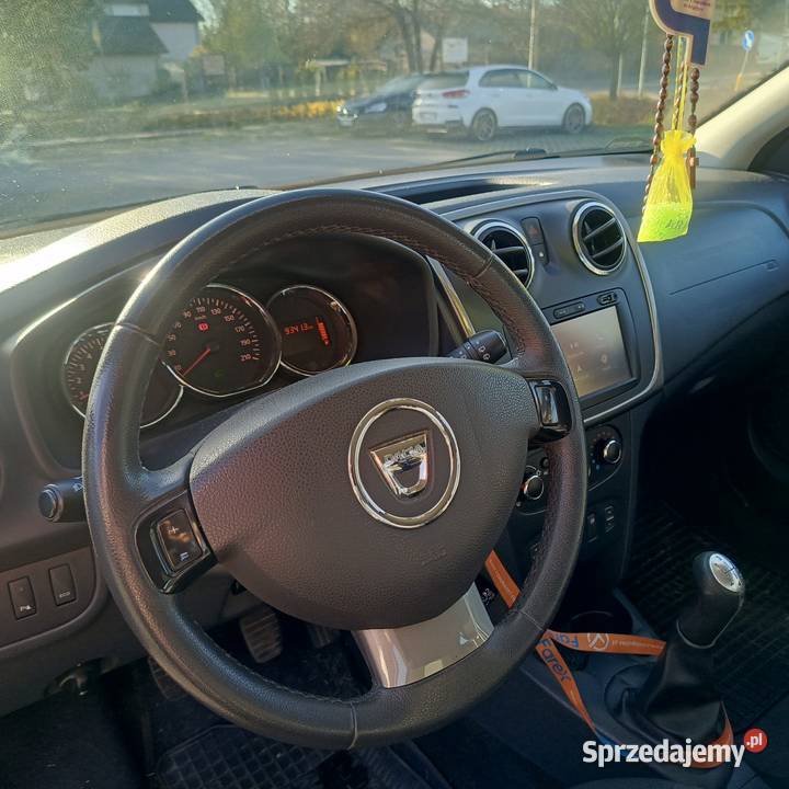 Sandero Stepway II Babci gniazdo USB Tłuszcz sprzedam