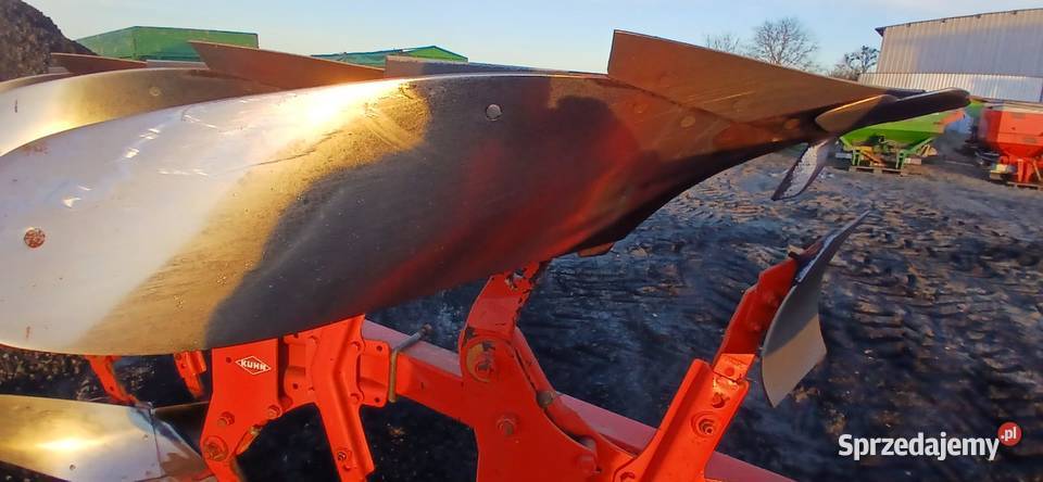 Pług kuhn master 100 5 skibowy Maszyny uprawowe