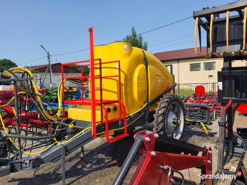 Opryskiwacz ciągany 3000l18m Renal Miechów