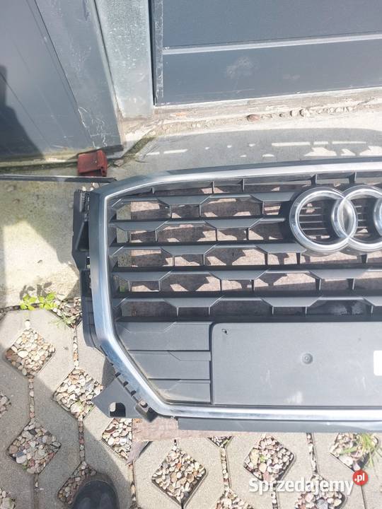 Audi Q2 Maskownica Grill Atrapa górna chłodnicy