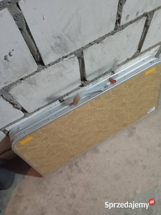 Stół kempingowy stan z pokrowcem z Decathlon Białystok sprzedam