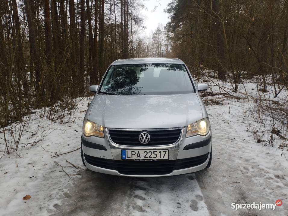 VW Touran 1 9 TDI105 2007 277000 kilometrów srebrny