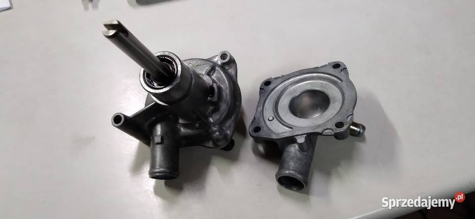 Pompa Wody Honda VFR 800 2002r Brzeszcze