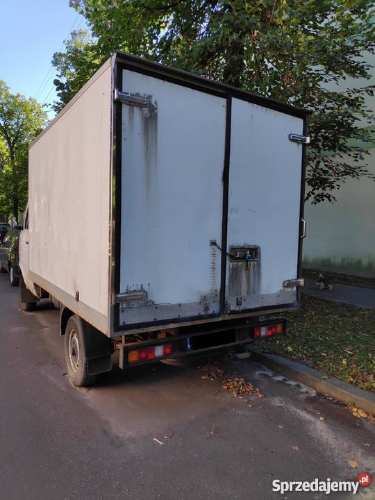 Lublin 35t izoterma z bocznymi drzwiami Daewoo Motoryzacja