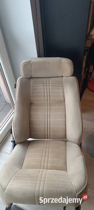 Komplet foteli i tapicerki Alfa Romeo Alfetta