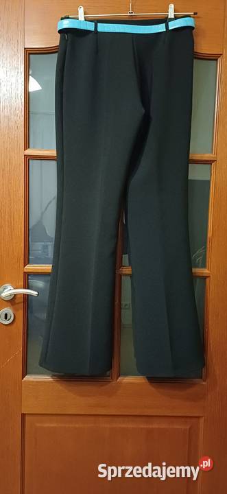 Spodnie damskie materiałowe 42 czarne na kant Moda i Styl