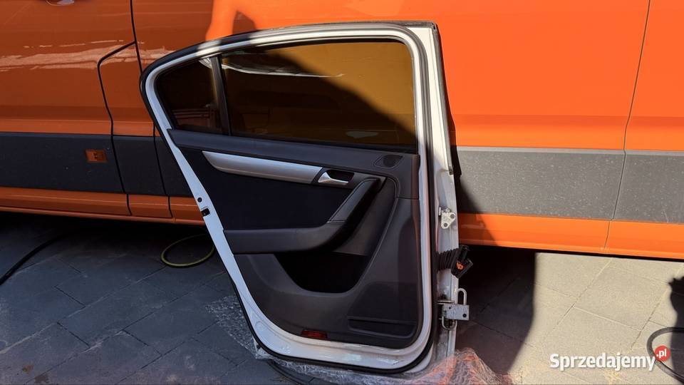 Drzwi tylne lewe Volkswagen Passat B7 sedan LB9A Starogard Gdański