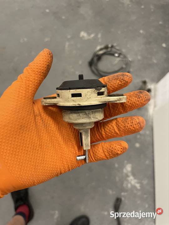 Mercedes MB100 zawór podciśnieniowy do gaszenia dostawcze Wrocław sprzedam