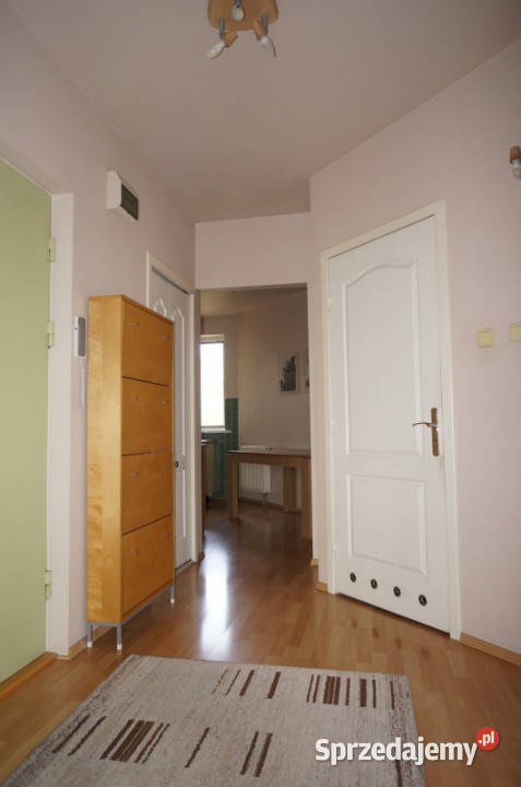 Sprzedam 492 m2 dwa pokoje osobna kuchnia Warszawa