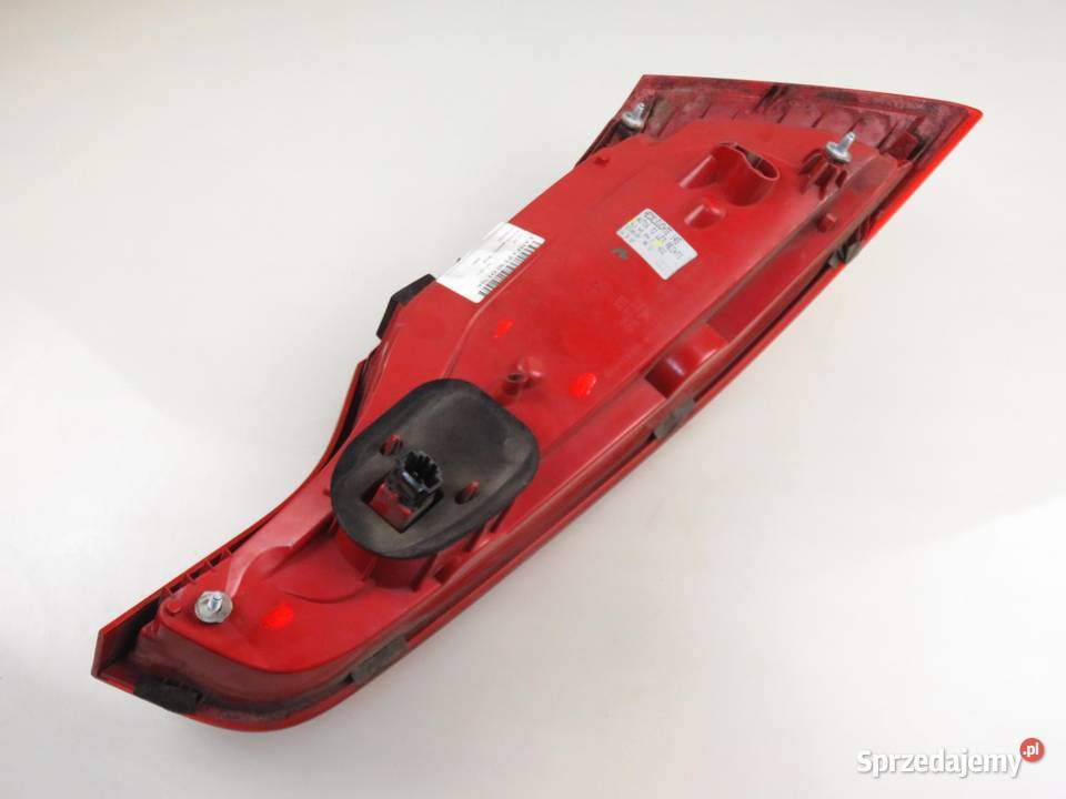 LAMPA PRAWA TYLNA AUDI Q7 4L 4L0945094F osobowe