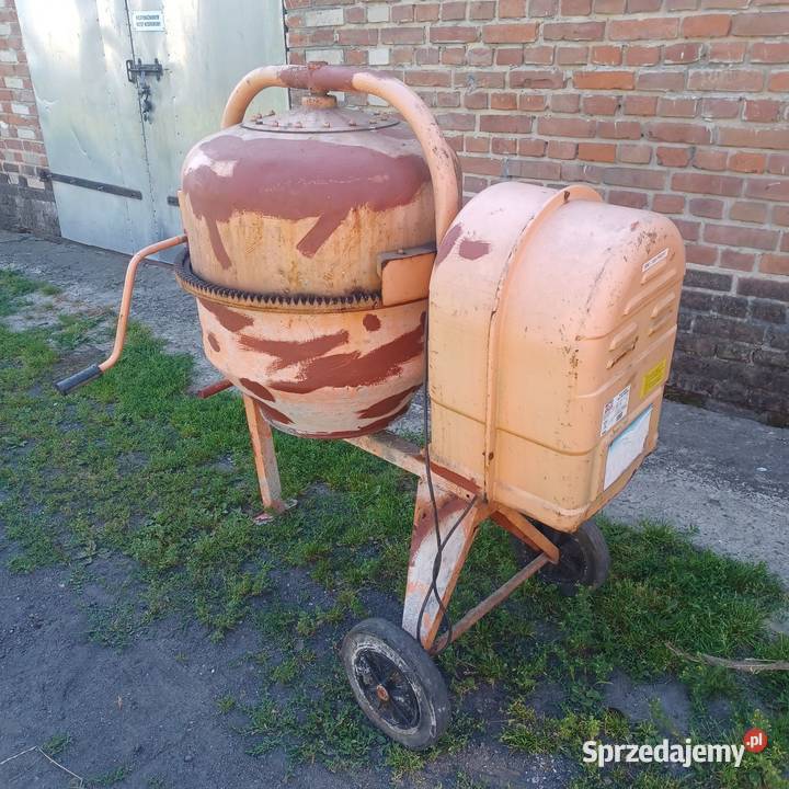 Betoniarka Altrad 145 L