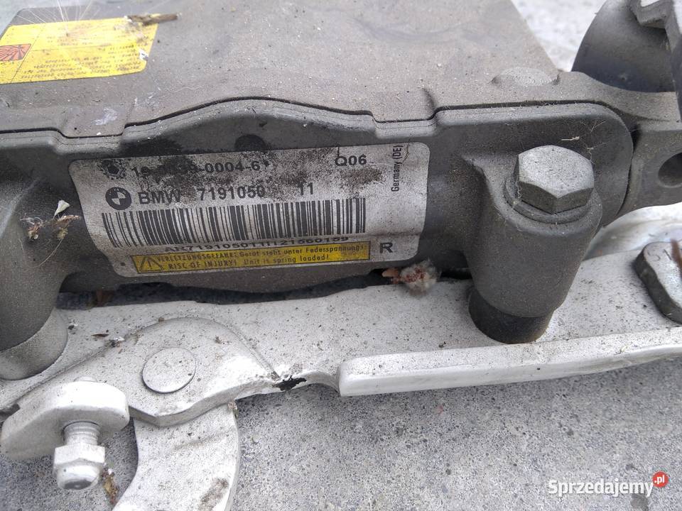 Maska lampy blotnik pas przedni chłodnie F10 11