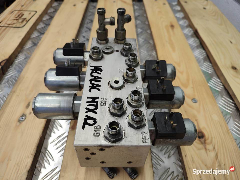 Blok hydrauliczny Mecalac MTX 12 6090199 VMF Wilkowo