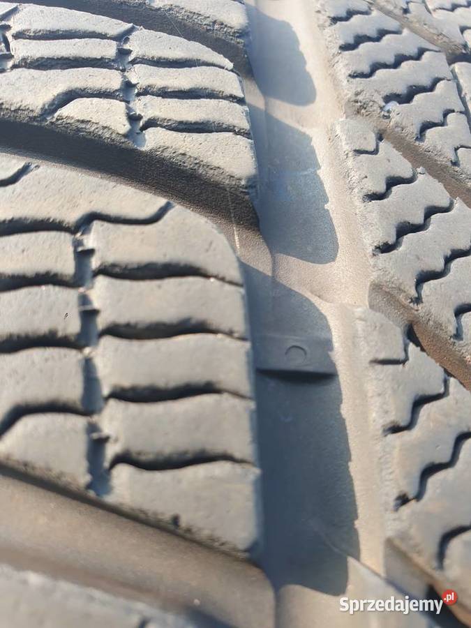 A04 Opony uzywane zimowe 2454518 Pirelli Bąków