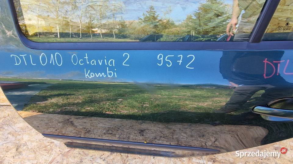 SKODA OCTAVIA 2 II KOMBI DRZWI TYŁ TYLNE LEWE wielkopolskie Słowikowo sprzedam