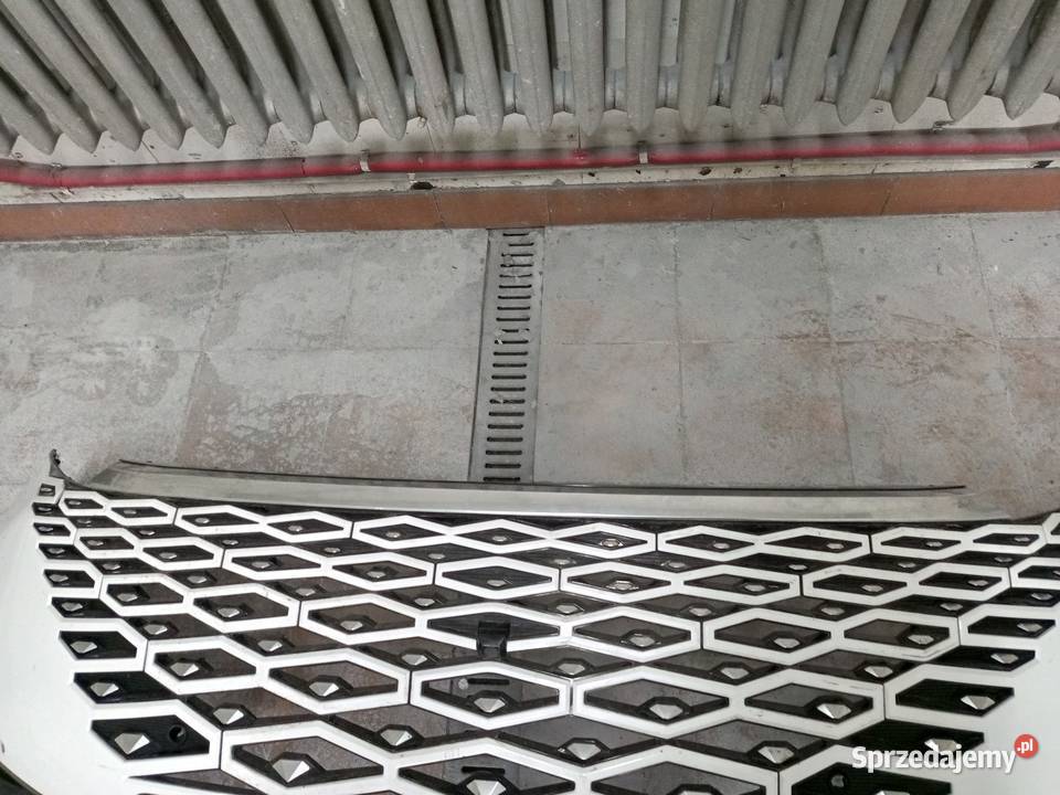 Omoda 5 zderzak przedni grill Góra Kalwaria