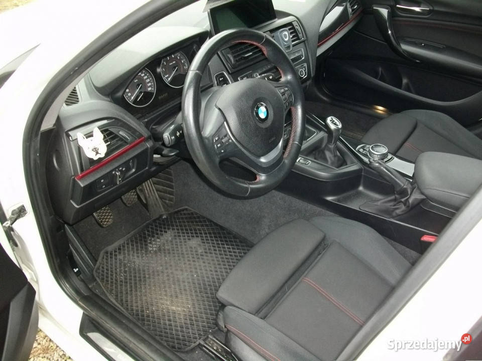 BMW 118 BMW 318I F20F21 2011 nieuszkodzony sprzedam