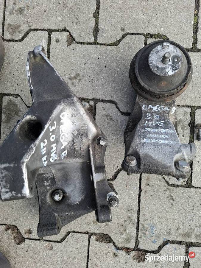 Opel Omega B FL Lift 30 MV6 Łapa Silnika Skawina