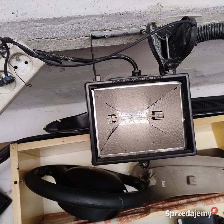 SPRAWNA Lampa halogenowa 500v do garażu wielkopolskie Krotoszyn