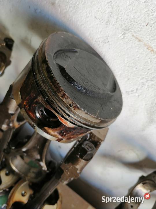 Tłoki z korbami do Nissan Maxima V6 Zielona Góra