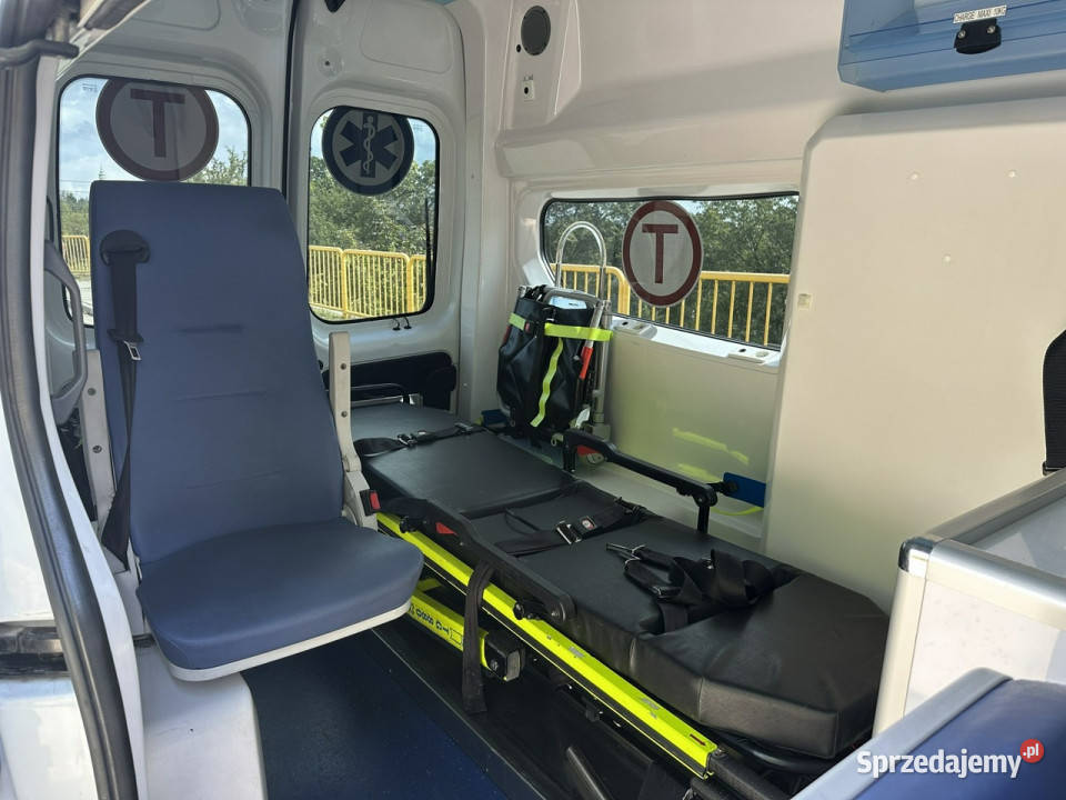 ambulansy Opel Vivaro Opel Vivaro 2016 Karetka Gostyń
