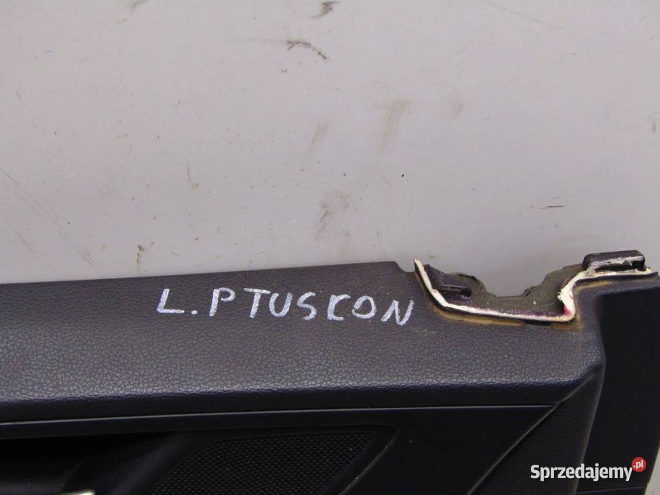 BOCZEK TAPICERKA DRZWI LEWY PRZÓD HYUNDAI TUCSON osobowe