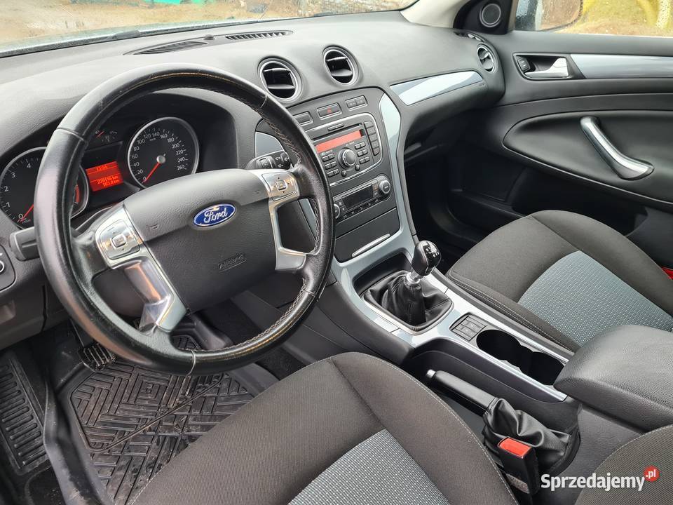 Ford Mondeo benzyna 160 Kombi Bezwypadkowy gniazdo AUX Ford Olsztyn