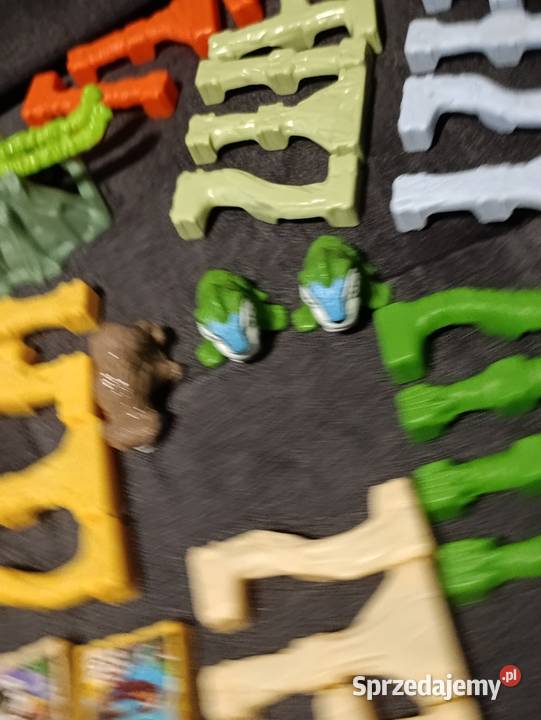 Kolekcja zabawek McDonalds 5x CROODS Tower Figurki Poznań