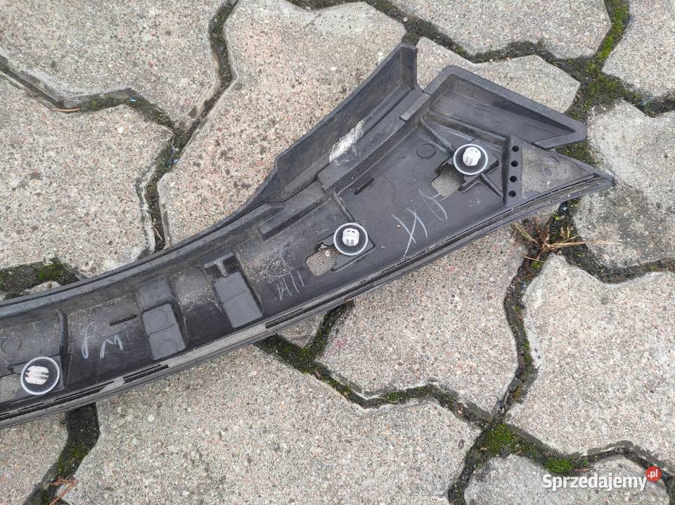 SUBARU XV LISTWA BLOTNIKA PRAWY TYL
