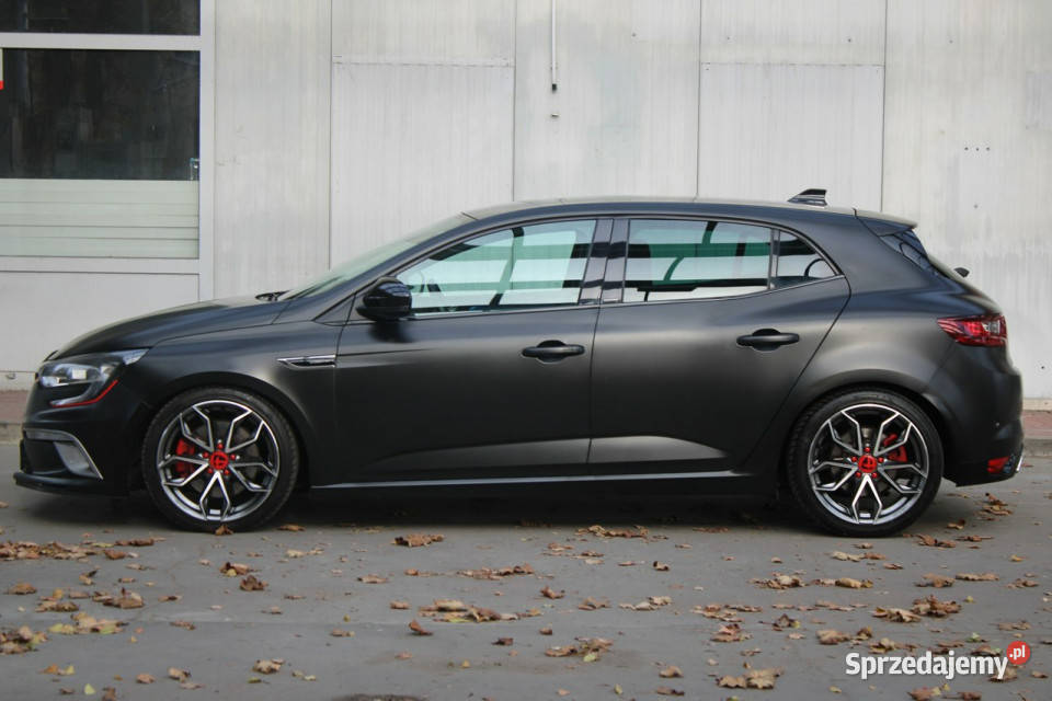Renault Megane BezwypadkowyCzarny matMoc 2202 Nm