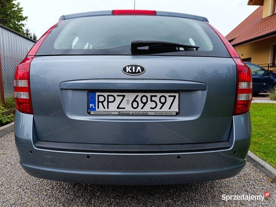 Kia Ceed SW 16 16V 122 2008 z Niemiec pierwszy właściciel Przeworsk sprzedam