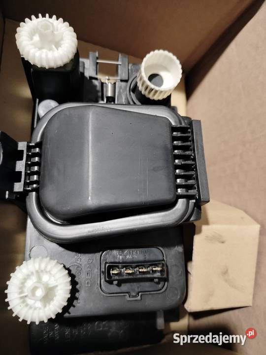 Lampa reflektor prawy Depo do Seat Lampy przednie Legnica sprzedam