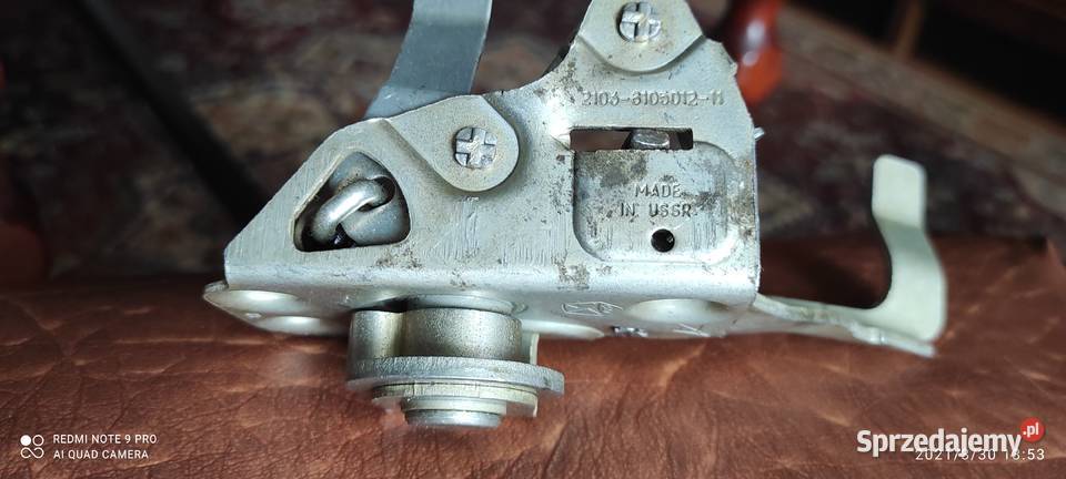 Zamek drzwi przód prawy Fiat 125P Lada Niva I