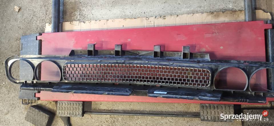 Grill atrapa osłona zderzak Challenger dodge Zderzaki Rzeszów